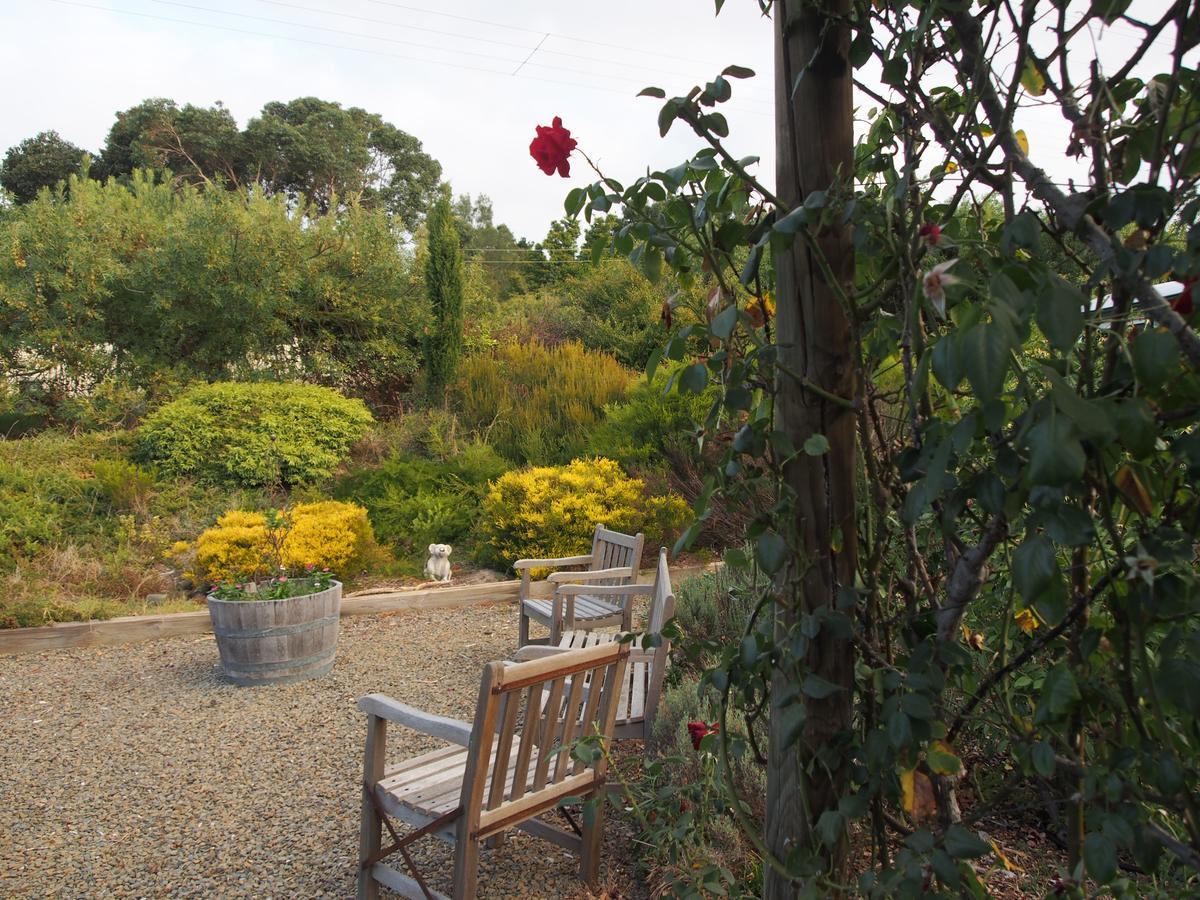 Bed & Breakfast At Tiffany'S Mclaren Vale Exterior photo